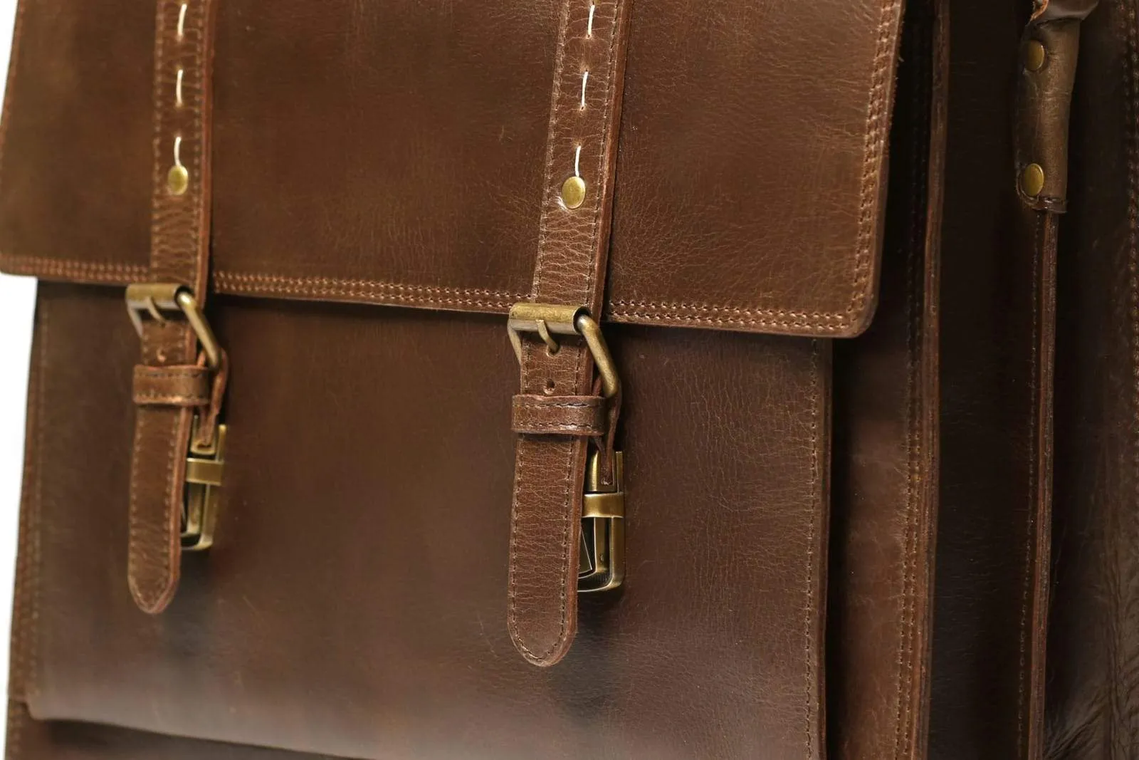 17" Compact Leather Briefcase - Chocolate Brown