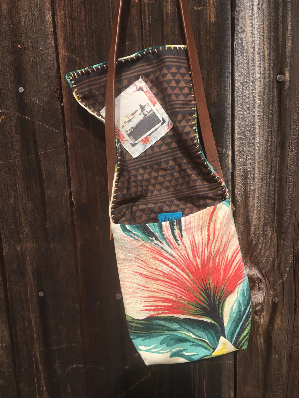 Charlotte's leafy shoulder bag