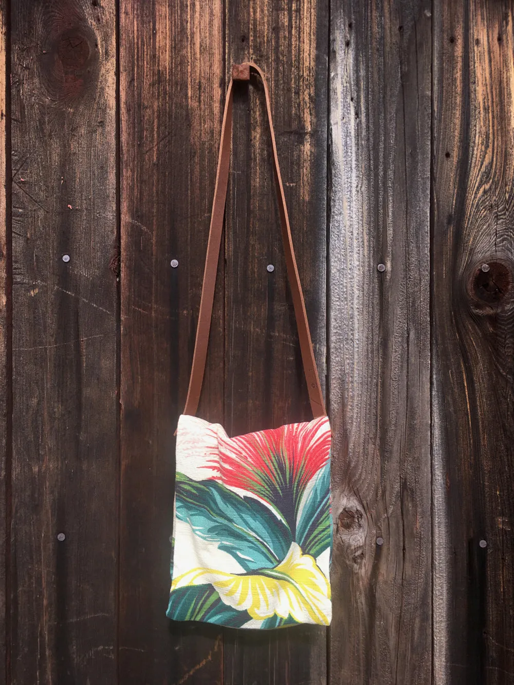 Charlotte's leafy shoulder bag