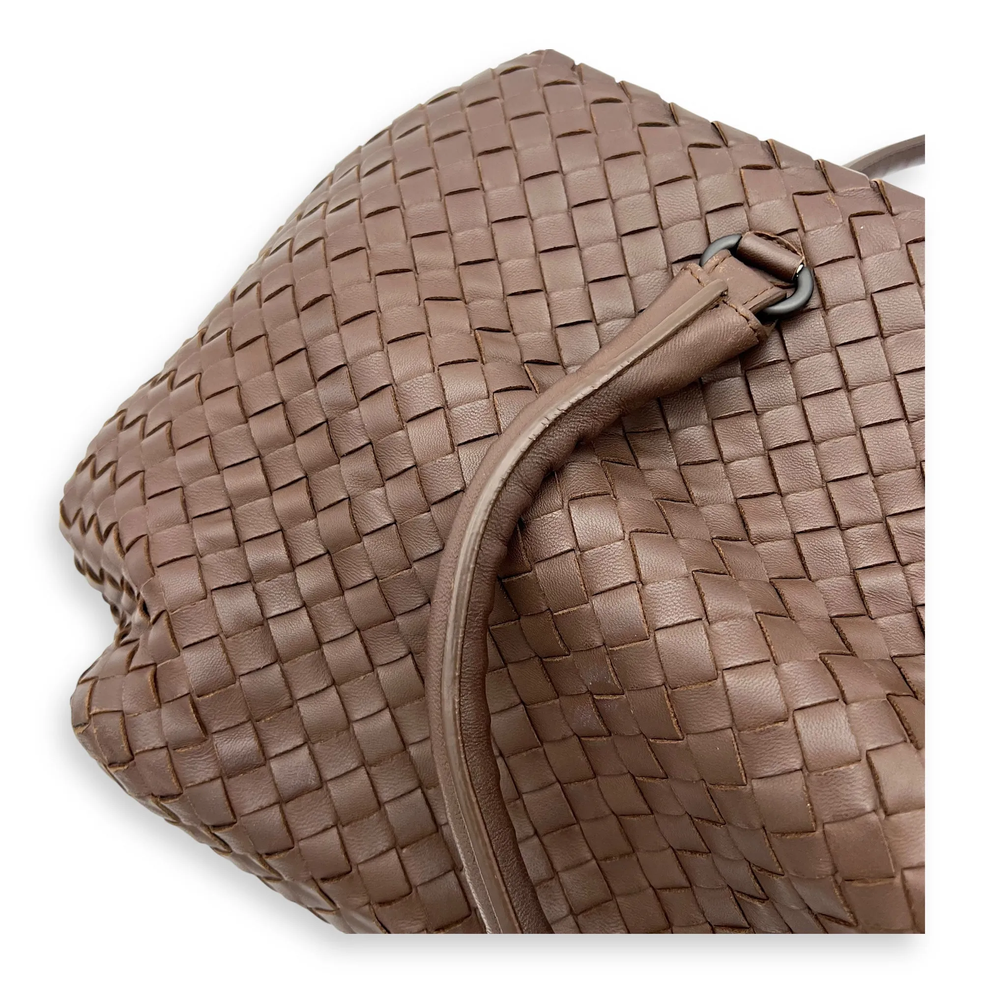 Intrecciato Shoulder Bag Brown in Lambskin, Gunmetal hardware