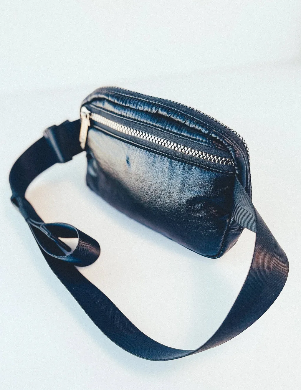 Slim puffy crossbody bag/ fanny pack black