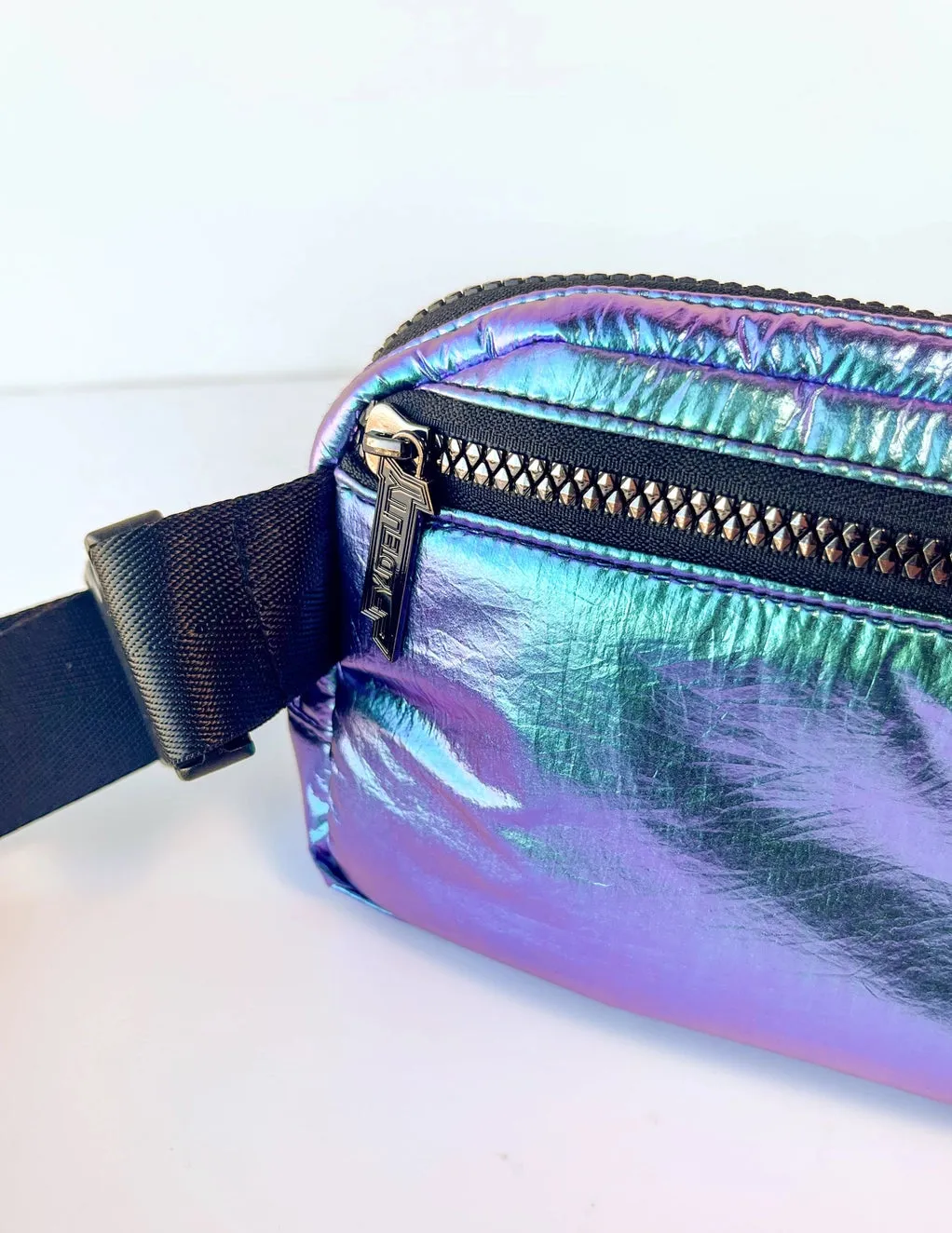 Slim puffy crossbody bag/ fanny pack nova